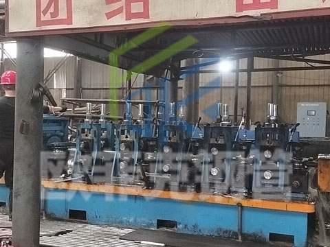 新兴生产车间